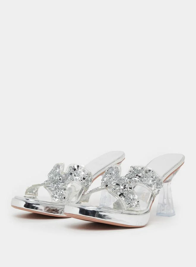 تايك تو صندل بكعب سميك وسير شفاف ومزين